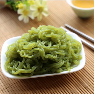 英之雨饱腹代餐低热量零脂肪出口代加工魔芋菠菜面300克 厂家直销图2