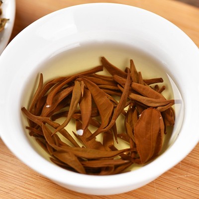 金丝芽 滇红 雪芽白毫细条 普洱 云南红茶 500克 厂家图4