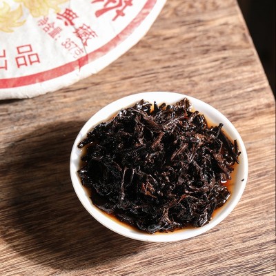 云南茶叶 产地批发普洱茶 2008年陈韵纯料普洱茶饼 357克普洱熟茶图4