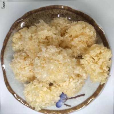 椴木小银耳原产地椴木银耳雪耳糯耳小朵菇农山泉水灌溉自产自销图2