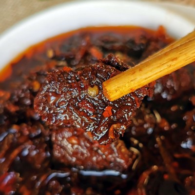 江西南昌特产胡老太牛肉块280克香辣大块牛肉酱下饭拌粉拌面图5