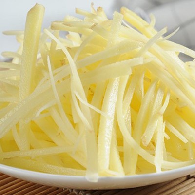批发云南新鲜现挖 红皮黄心小土豆 新鲜蔬菜糯香马铃薯一件代发图4