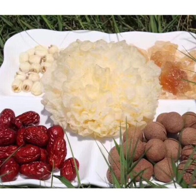 现摘新鲜银耳1棒3朵鲜白木耳雪耳木耳鲜活银耳图2