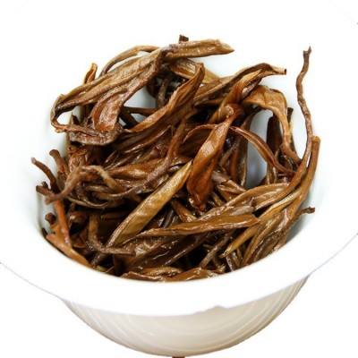 批发功夫红茶蜜香滇红毛峰原产地红茶散装一芽一叶金芽金 丝滇红茶图5