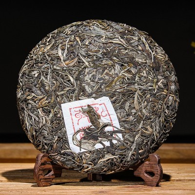 普洱茶生茶饼茶布朗山老曼峨古树茶普洱生茶饼云南普洱茶普洱茶饼图3