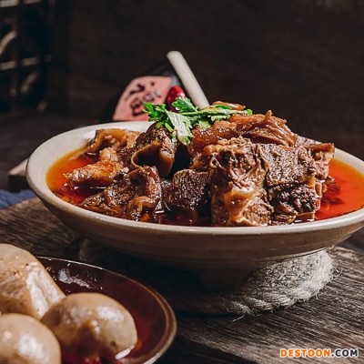 网红火锅高性价比冻品耙牛肉食材低价供应 商 精选牛肉，秘制酱料