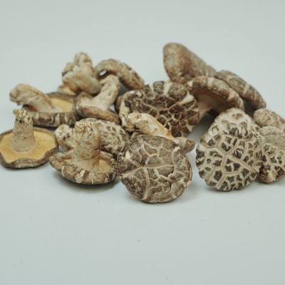 新鲜庆元农家花菇250g干货 冬菇干花菇 野生椴木香菇菌菇图2