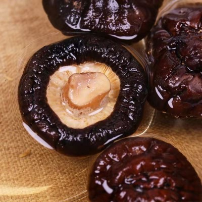 香菇干货肉厚香菇大量上市厂家批发古田农家特产鲜蘑菇图4