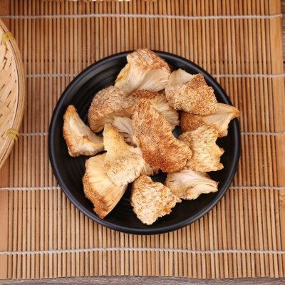 猴头菇 东北大兴安岭特产500克猴头蘑新鲜自家采摘食用菌现货批发图2