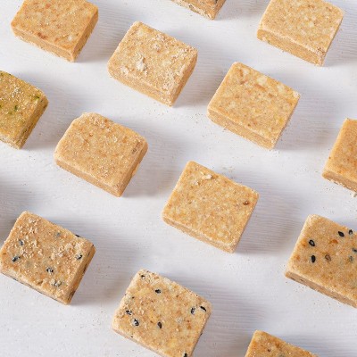 【整箱8O袋】压缩饼干五谷杂粮饱腹代餐户外早餐学生零食抗饿充饥图2