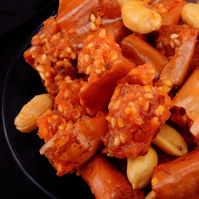 真空油炸麻辣花生米干吃香辣酥香脆椒商用零食品特产300克/袋批发图3