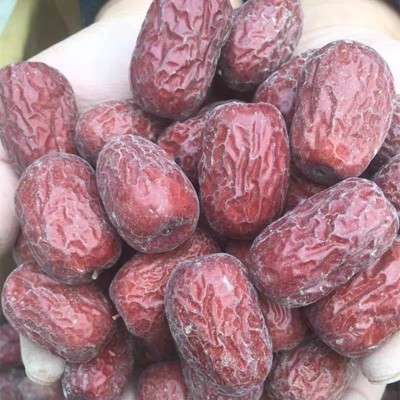 厂家供应 新疆灰枣 自然吊干枣 包粽子大枣 煲汤煮粥枣 若羌红枣图3