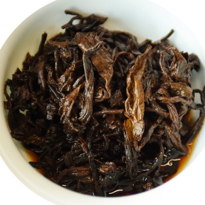 厂家批发普洱茶熟茶布朗山古韵茶香金芽8年老料熟茶散茶 1斤散装图5