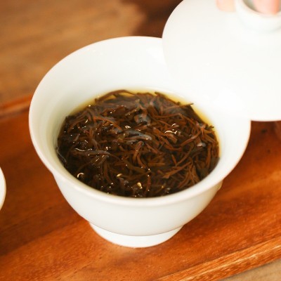 武夷山红茶批发小菜茶正山小种新茶散装花香野茶茶叶铁罐小泡袋装图4