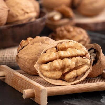 代发薄皮生核桃草本烤核桃500g 手剥阿克苏新疆薄皮奶香烤核桃图2