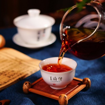 普洱茶饼批发云南七子饼茶叶陈年熟普老班章古树纯料普 洱熟茶批发图4