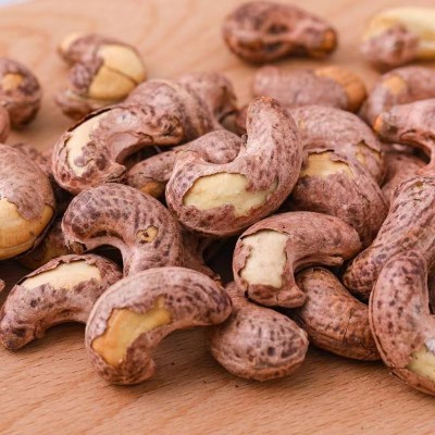 泰国带皮炭烧腰果仁批发500g 代发年货零食坚果仁大果紫衣腰果仁图4